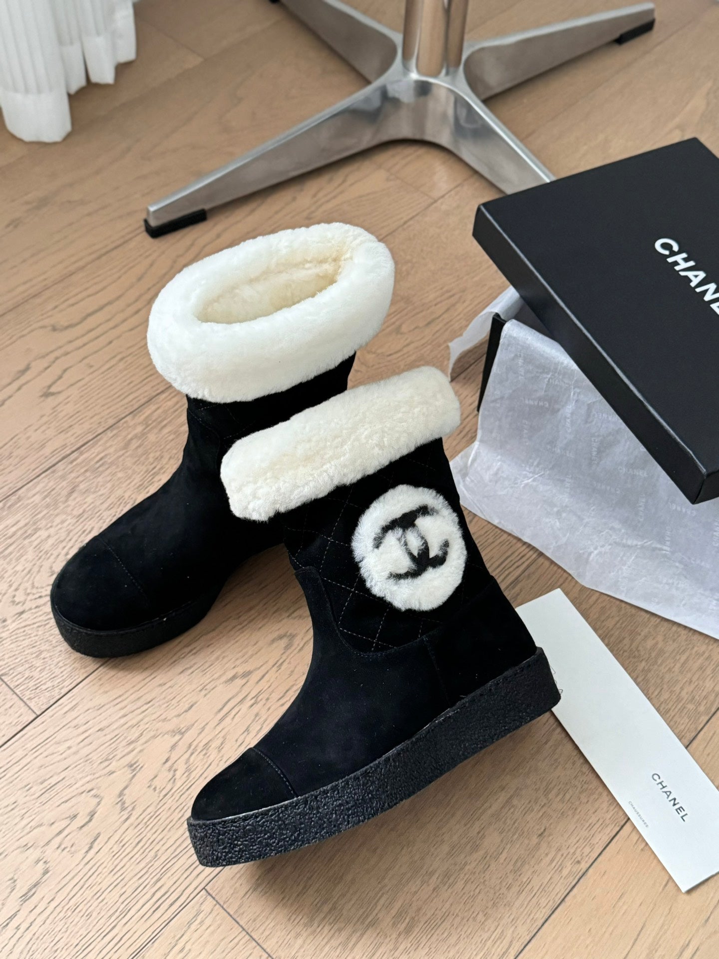 CHL UGG  Boots 2 Color's