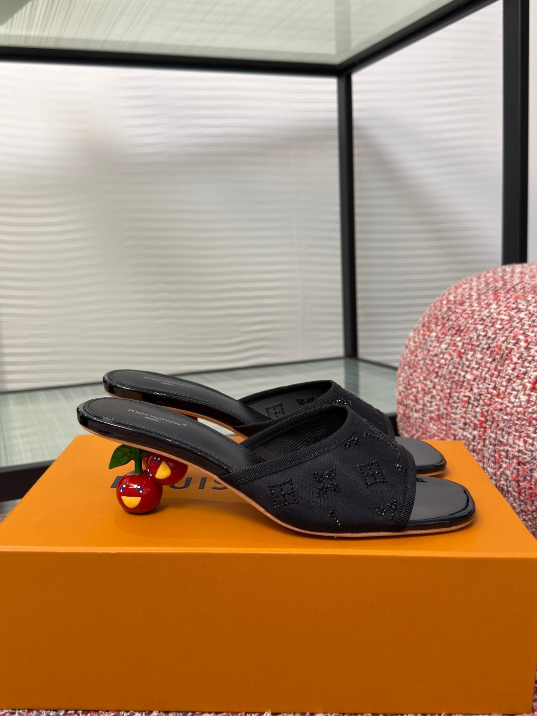 LU Slippers Sandals   Woman 3 Color 's