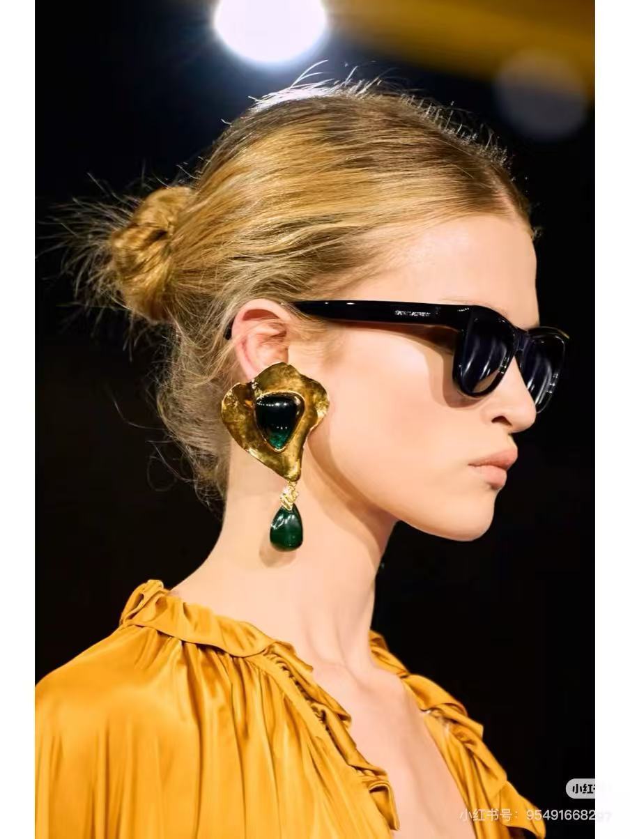 Y L  Fashion earrings