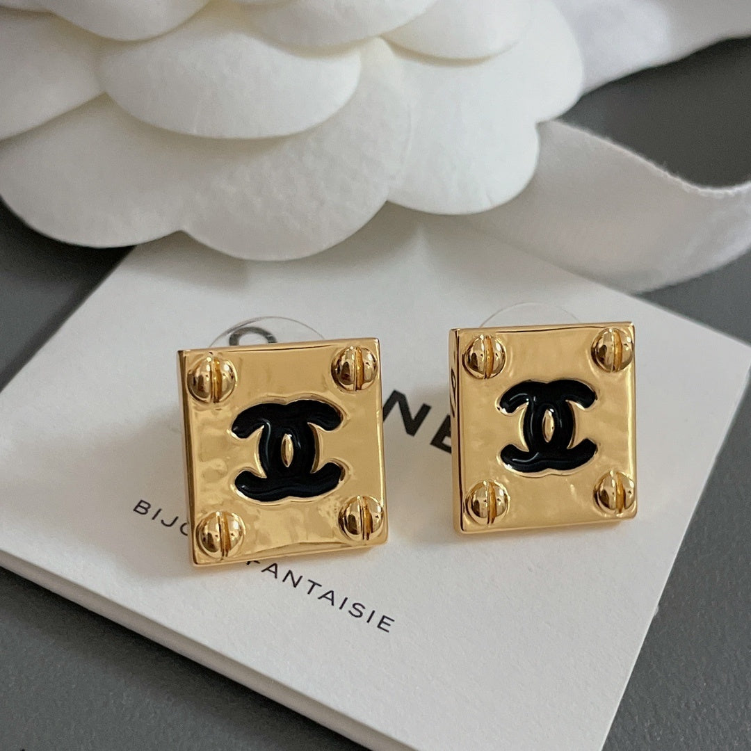 CHL Fashion Earrings