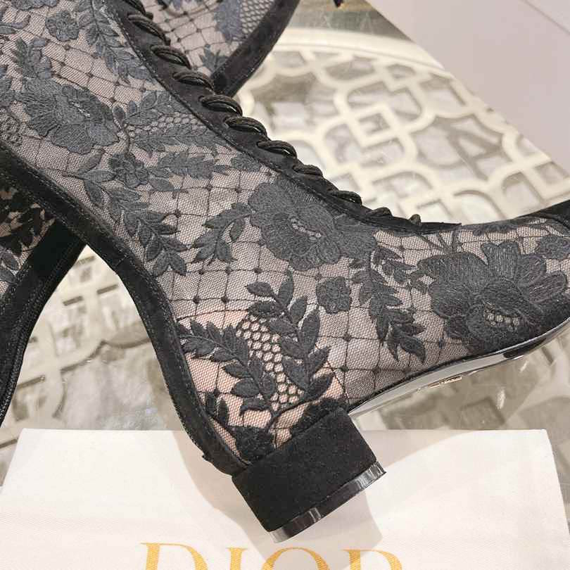 CHD Woman Boots  2 Color's  High