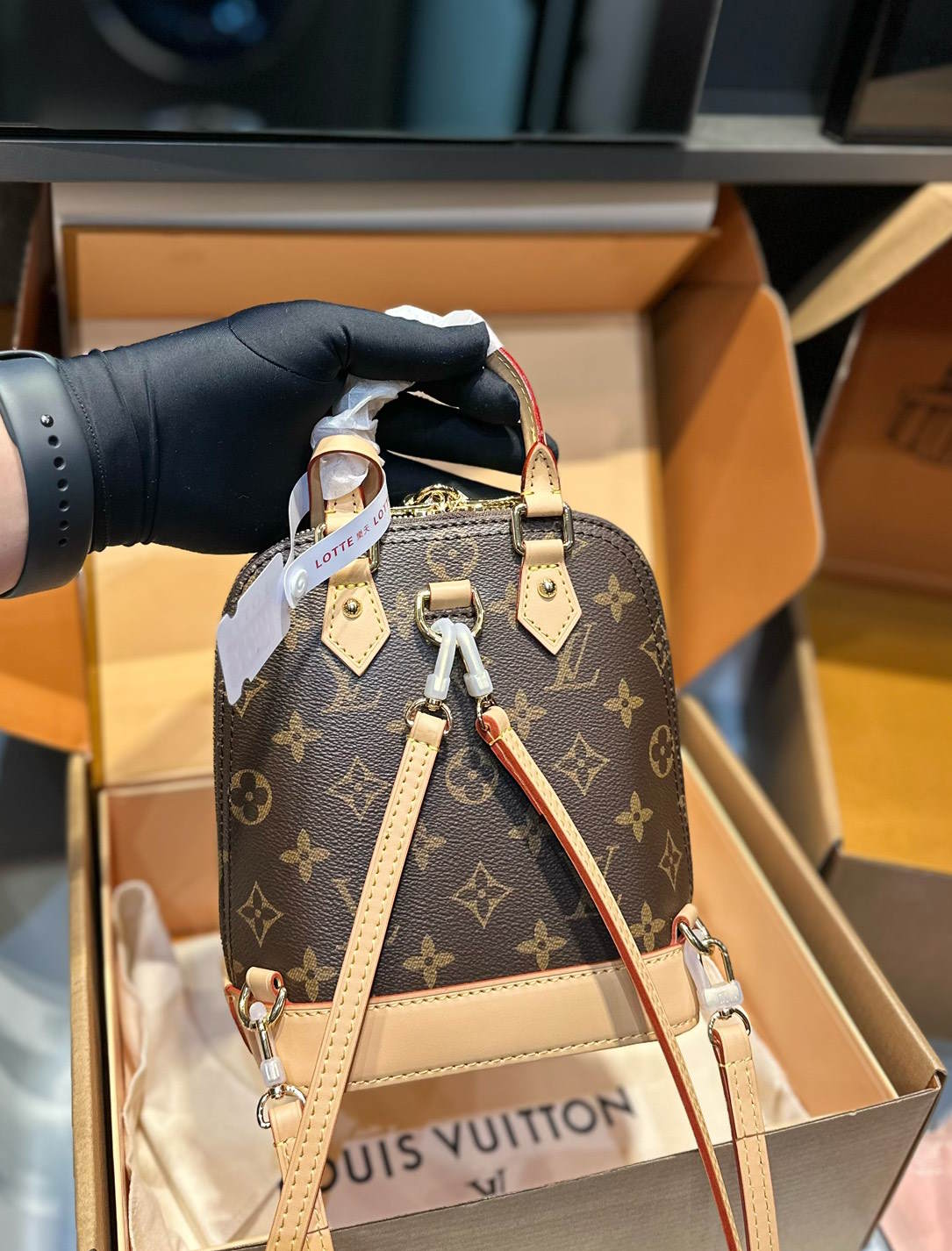 LV Mini Bag Backpack  20 cm alma