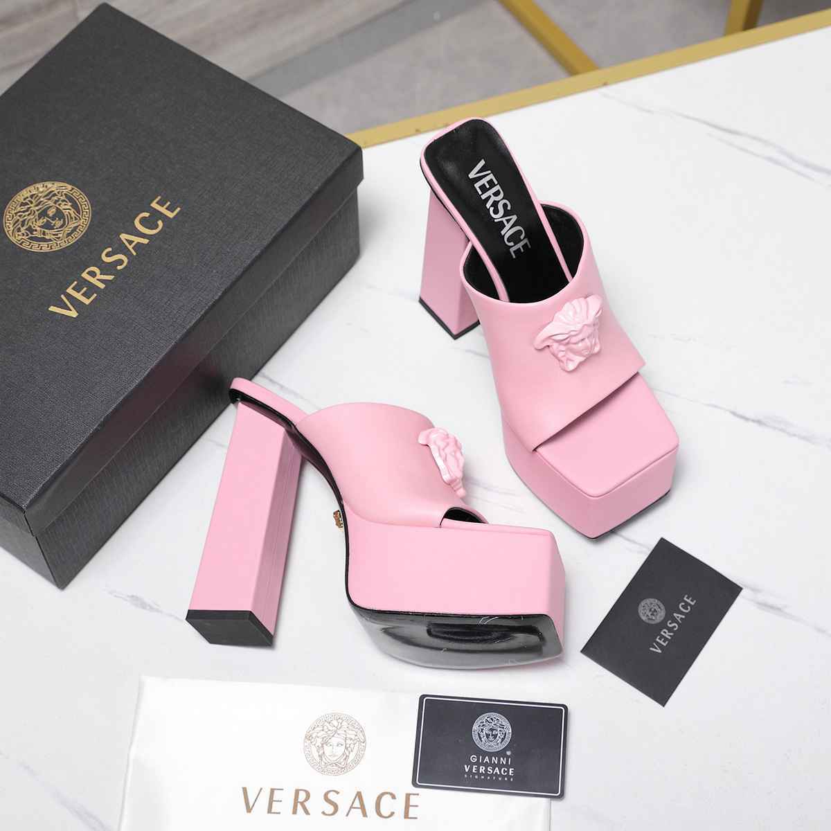 VRC Shoes  Woman 2 Color's  Platform Heels