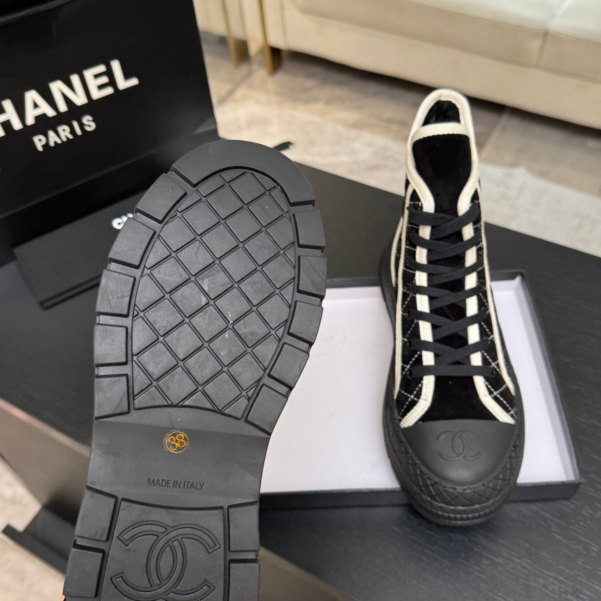 CHL woman  Sneakers High