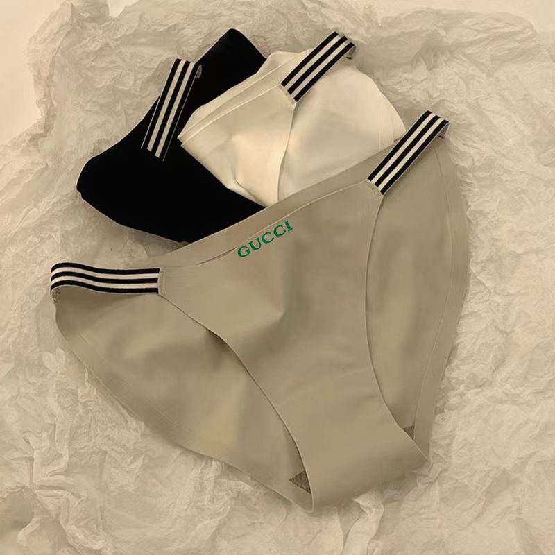 GU  Underwear Set Woman