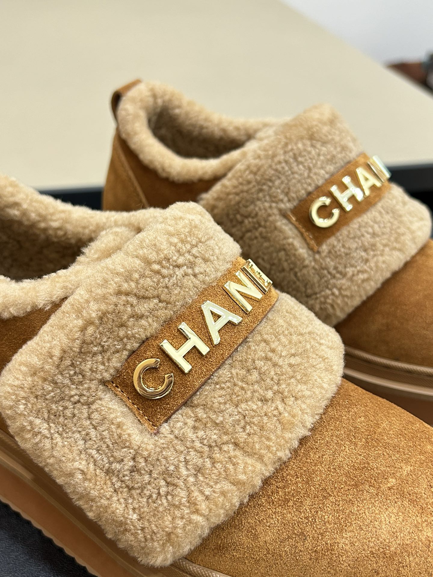 CHL Shearling  Shoes  2 Color 's