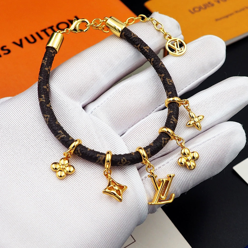 LU  Bracelet