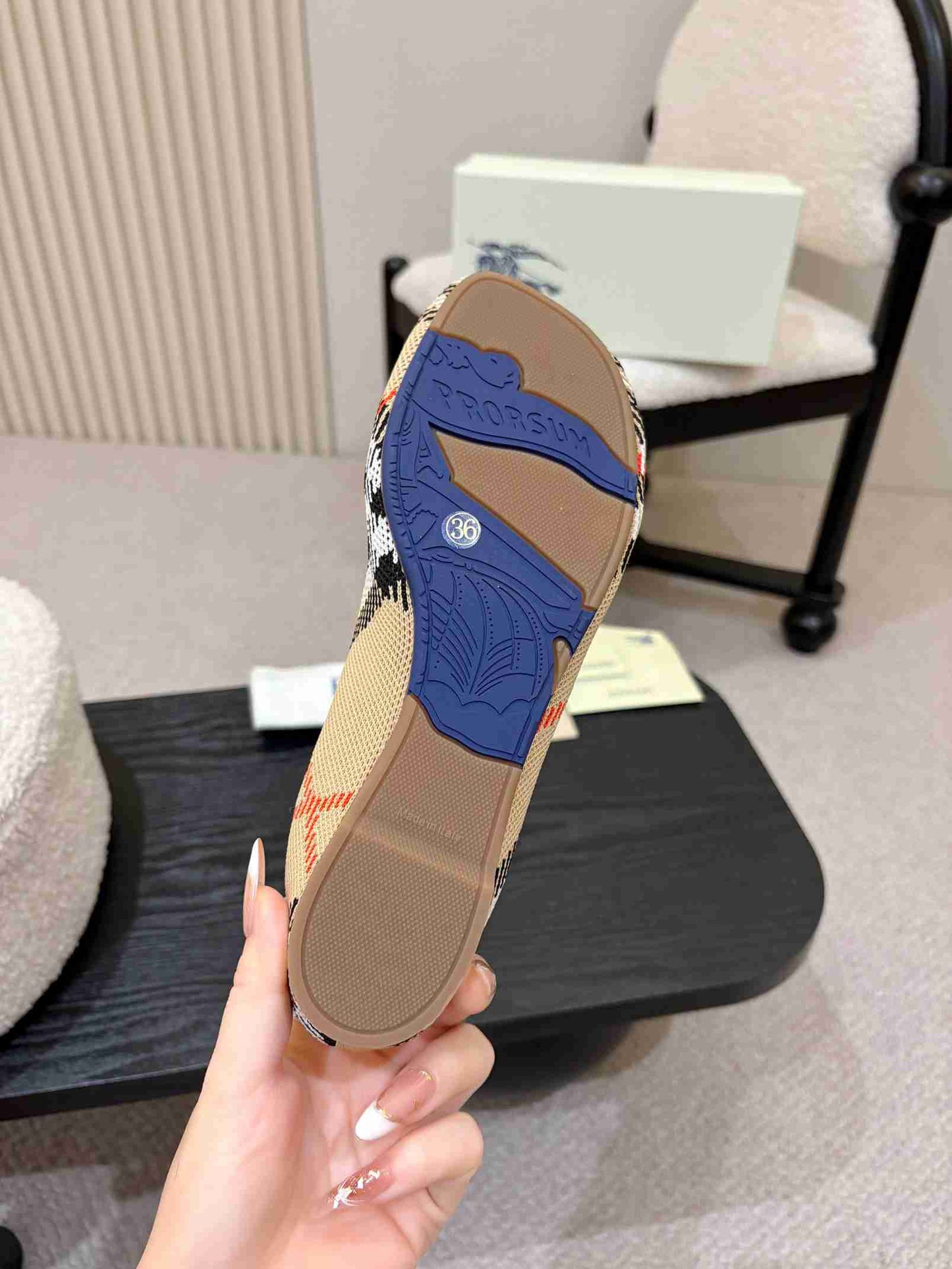 BURBBER  Shoes  Woman 2 Color's