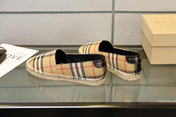 BURBBER Shoes  Sandal Woman