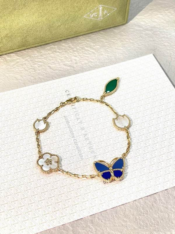 VAN C&A Fashion Bracelet