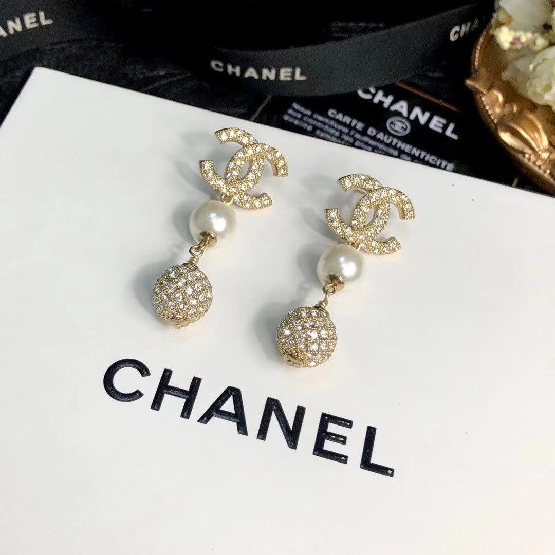 C H L Fashion earrings  SALE-min order required