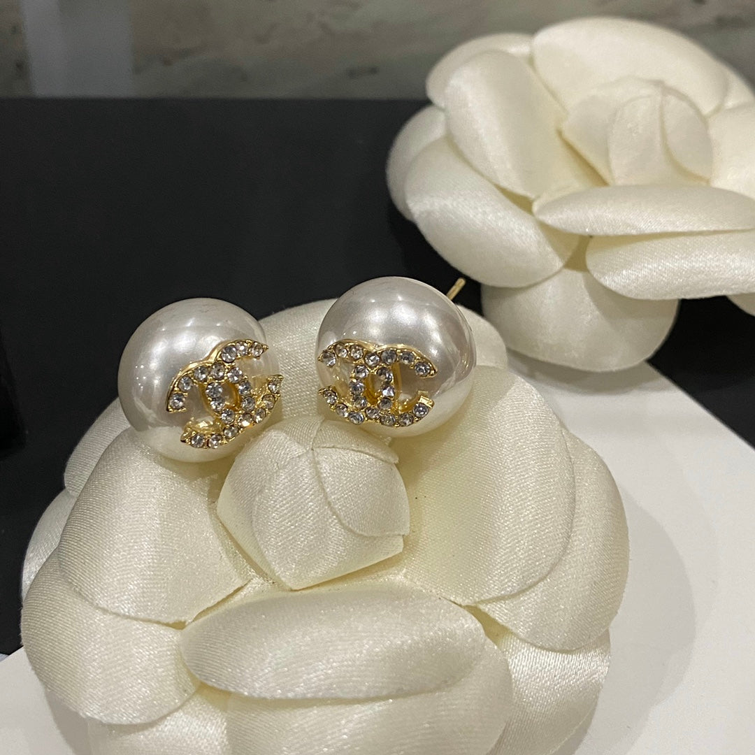 C H L Fashion earrings  SALE-min order required