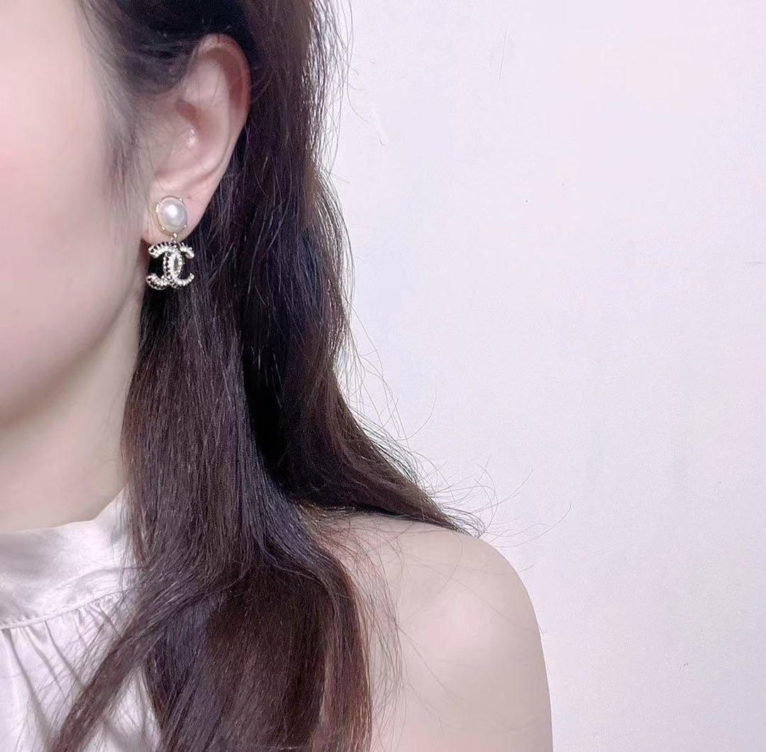 C H L Fashion earrings  SALE-min order required