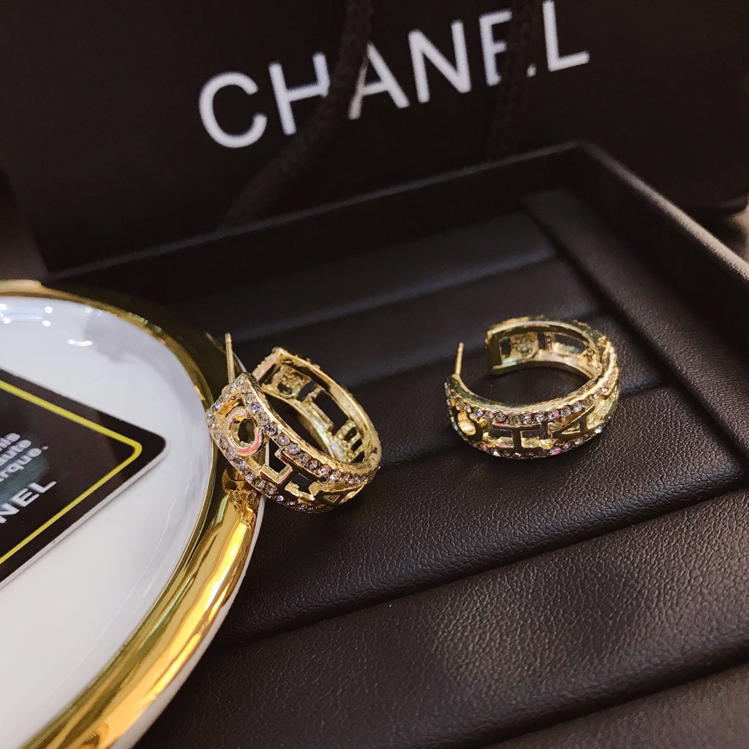 C H L Fashion earrings  SALE-min order required