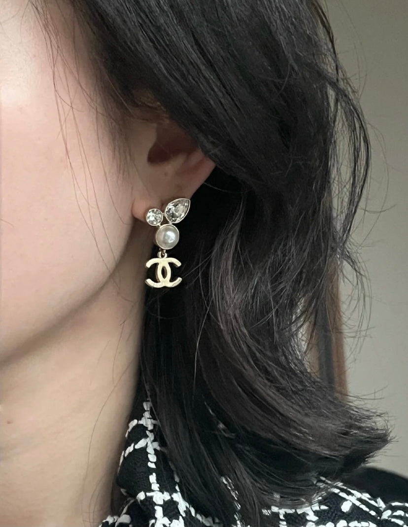 C H L Fashion earrings  SALE-min order required