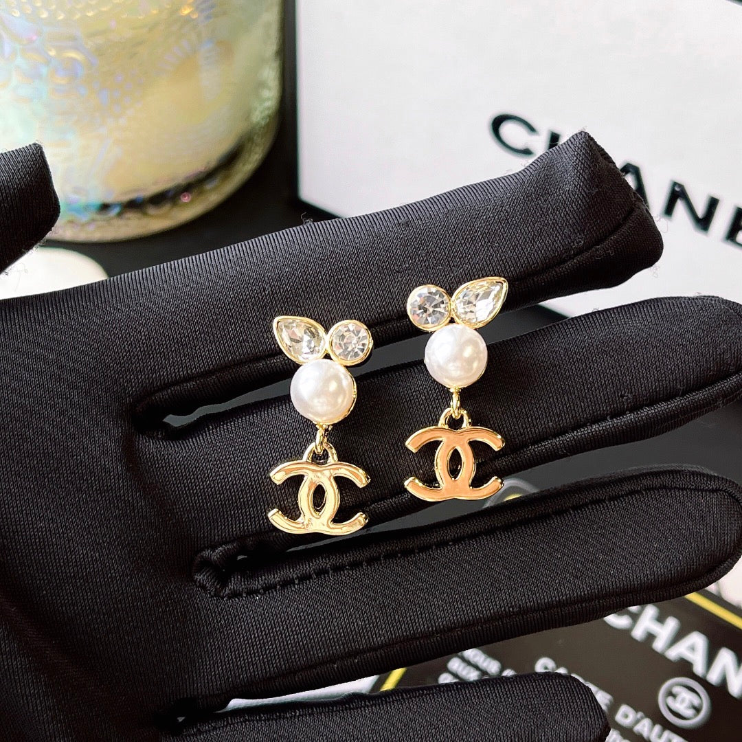 C H L Fashion earrings  SALE-min order required