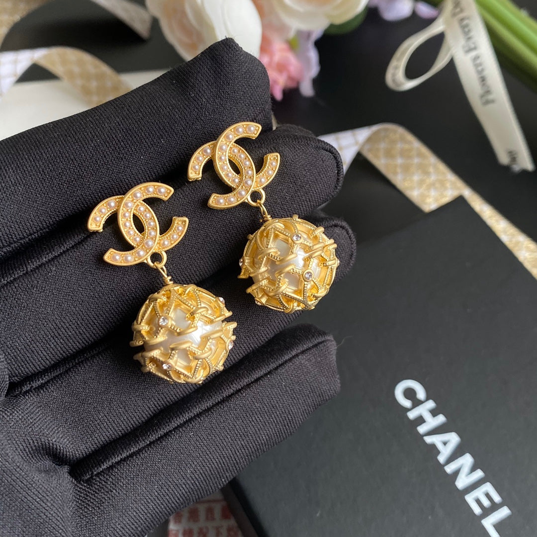 C H L Fashion earrings  SALE-min order required