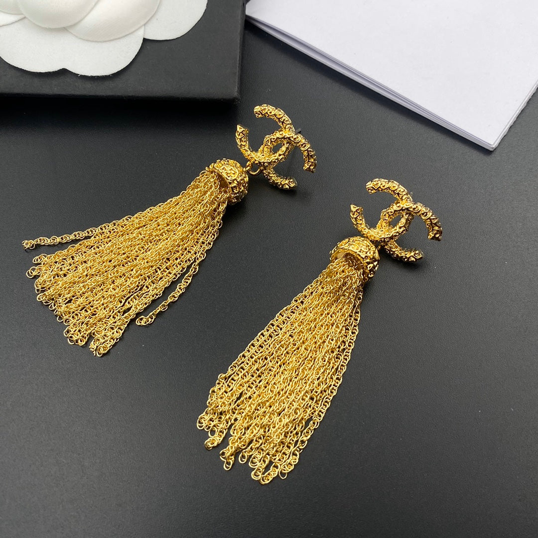 C H L Fashion earrings  SALE-min order required
