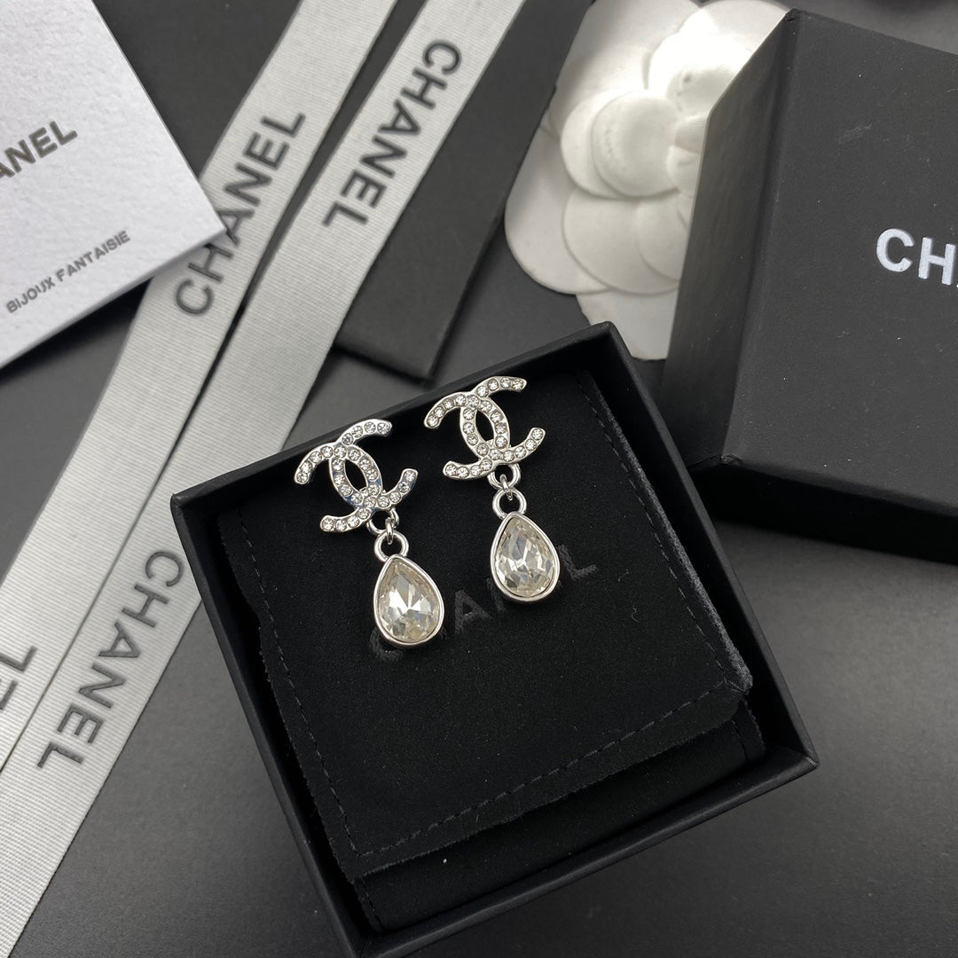 C H L Fashion earrings  SALE-min order required