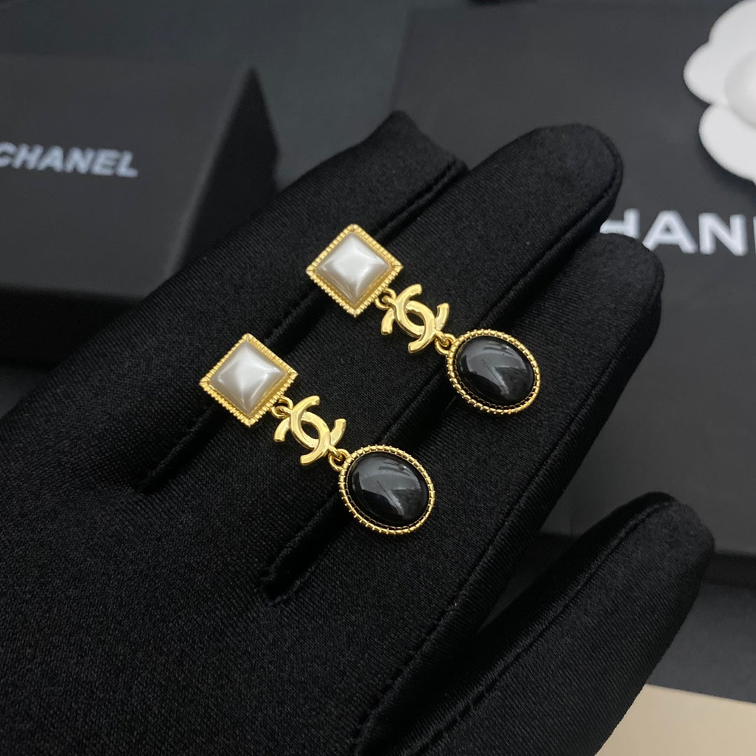 C H L Fashion earrings  SALE-min order required