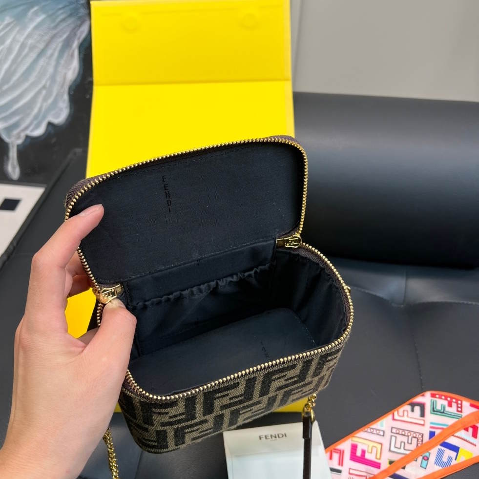 FEN Muse vanity case bag 3 Color's 16 cm