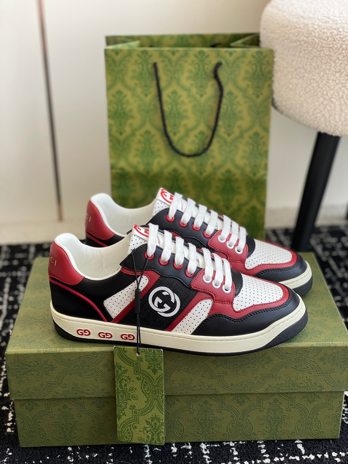 GU  Sneakers  46