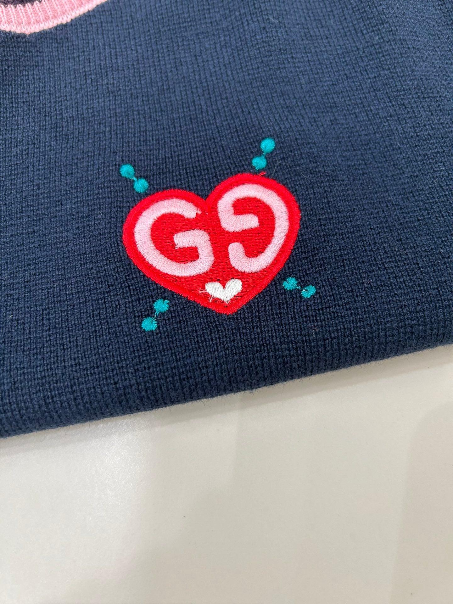 GU sweater knitted Woman Limited