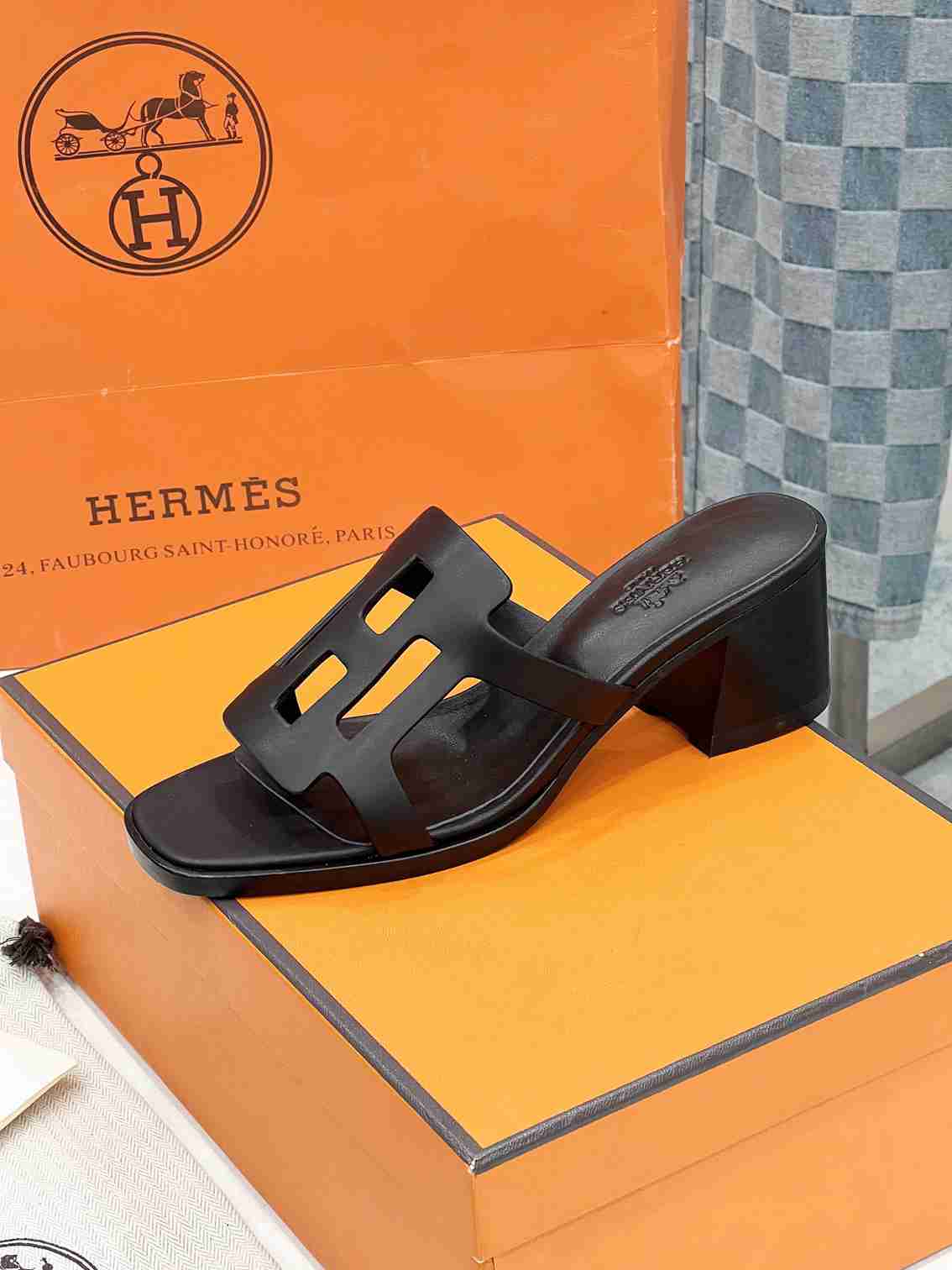 HRM Slippers Sandals  4 Color 's