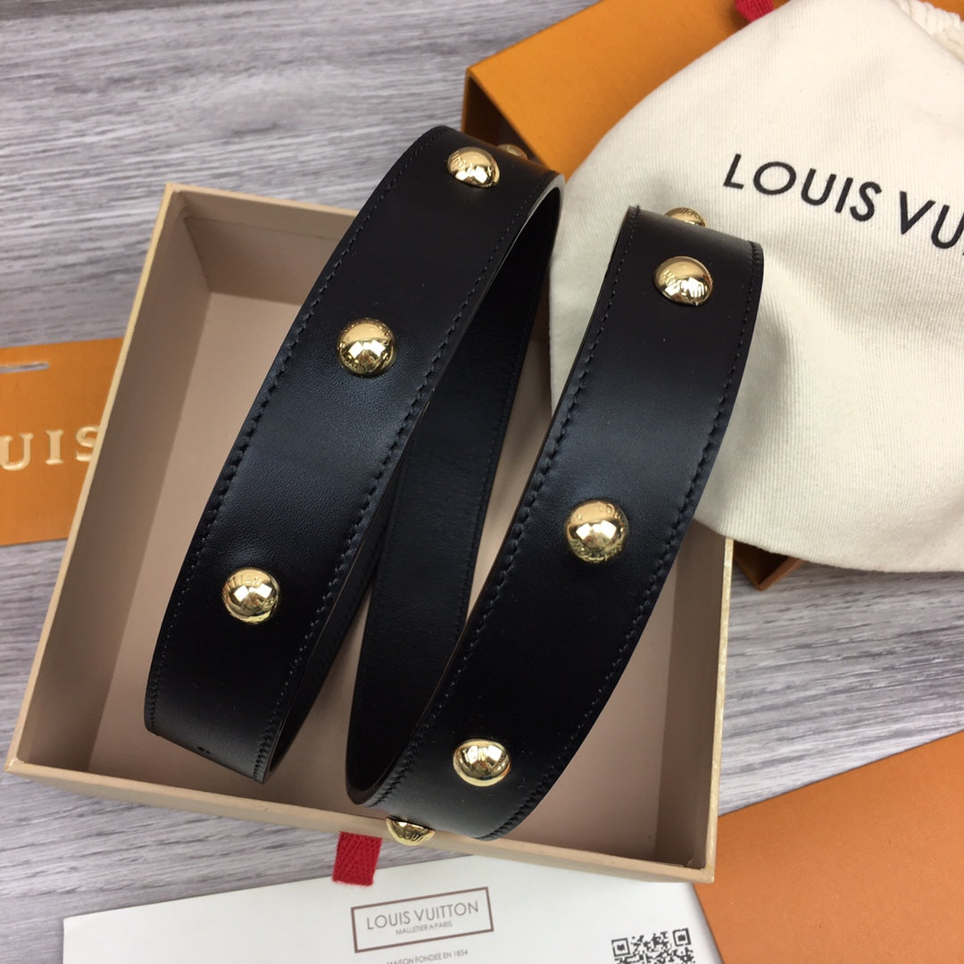 LU  Belt Studs