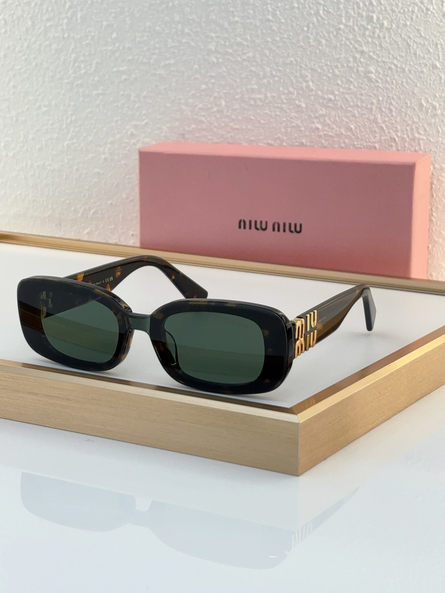 MIU MI  Sunglasses 5 Color's Sweeny