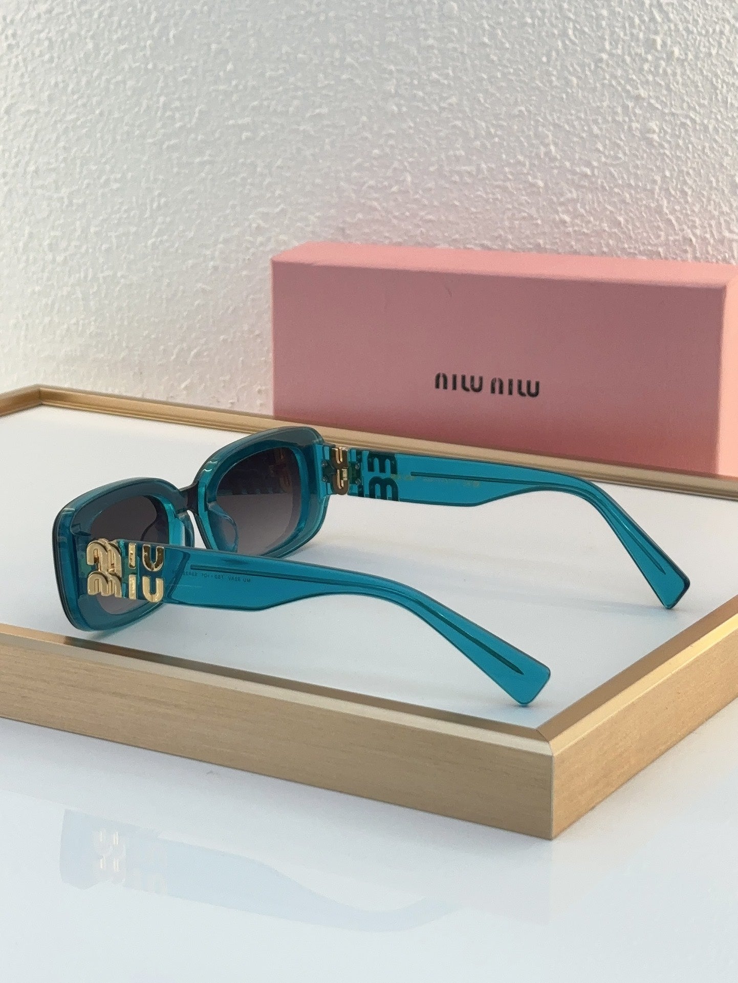 MIU MI  Sunglasses 5 Color's Sweeny