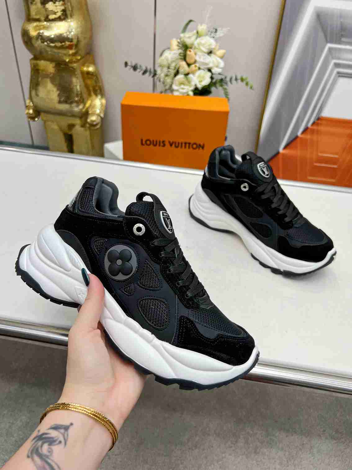 LU Sneakers Woman runner 2 Color 's